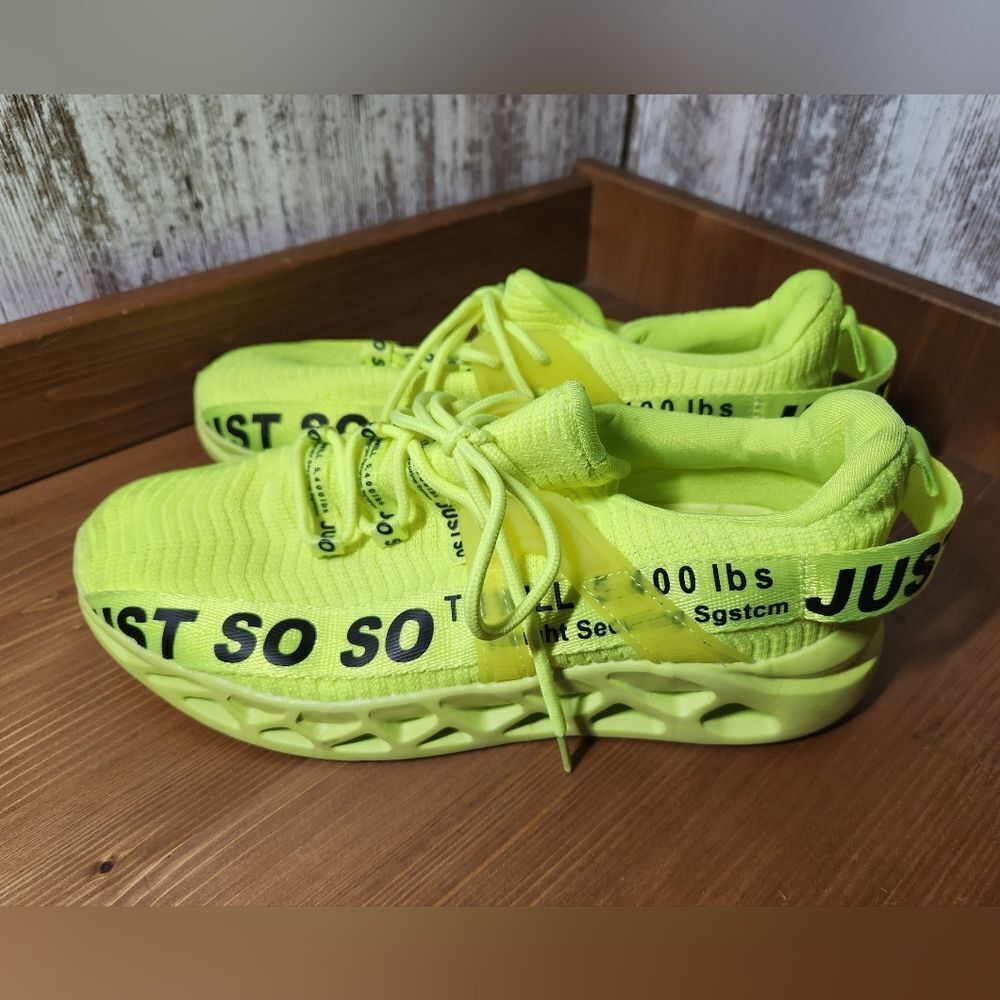 Women's Athletic Shoes: Lightweight, Soft Sole, Breathable Mesh Sneakers